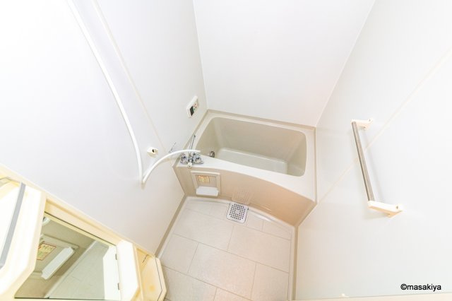 シャルル　アモリの浴室