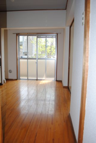 【居間・リビング】