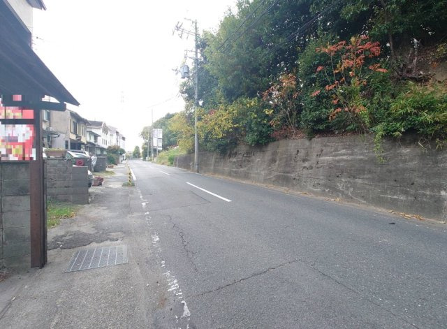 地下鉄東西線『醍醐』駅まで徒歩１２分■小栗栖街道沿い■建築条件無し売土地■伏見区小栗栖岩ヶ淵町の前面道路含む現地写真|前道(令和５年１１月撮影)