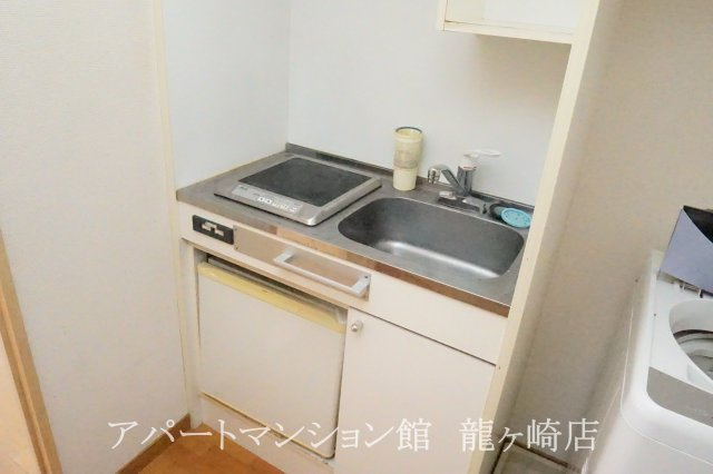 レオパレス藤ヶ丘の玄関