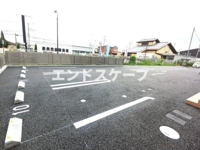 チェントロ・ピアッツァの駐車場|高崎、前橋エリアのお部屋探しはエンドスケープまで！お客様の理想お聞かせ下さい♪