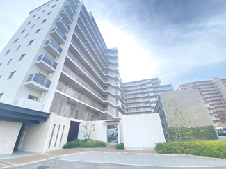 【外観】 | 【リビオ尼崎STATION　CITY】地上１１階建　総戸数182戸　ご紹介のお部屋は２階部分角部屋です♪令和２年２月建築の築浅マンションです！