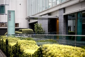 BUREX麹町（ビュレックス麹町）のエントランス