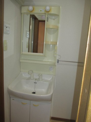 【独立洗面台】 | レジデンスSH | 別号室の写真になります。現況優先。