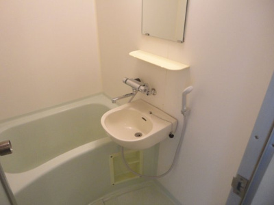 【独立洗面台】 | ルノンドプティ | 別号室の写真になります。現況優先。