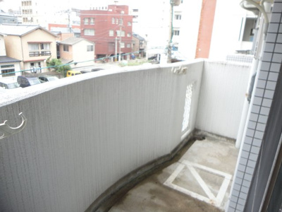 【バルコニー】 | ルノンドプティ | 別号室の写真になります。現況優先。