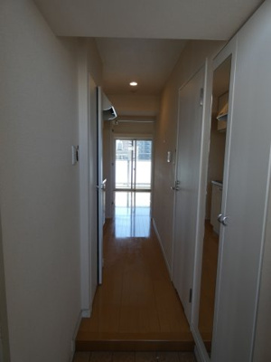 【玄関】 | サヴォイブロードストリート | 別号室の写真になります。現況優先。