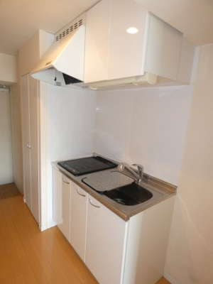 【キッチン】 | サヴォイブロードストリート | 別号室の写真になります。現況優先。