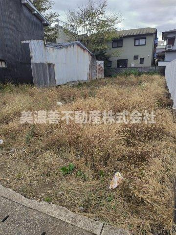６２１３９　岐阜市養老町土地の外観