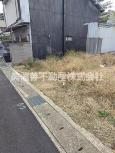 ６２１３９　岐阜市養老町土地の外観