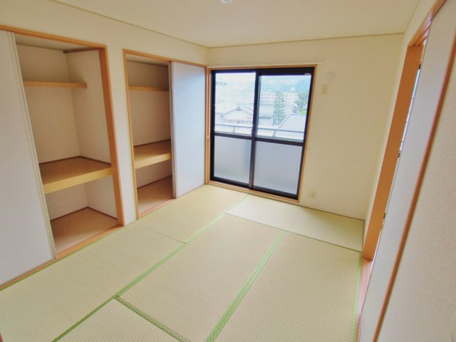 セジュール石田Fの和室|※反転間取りの写真です。