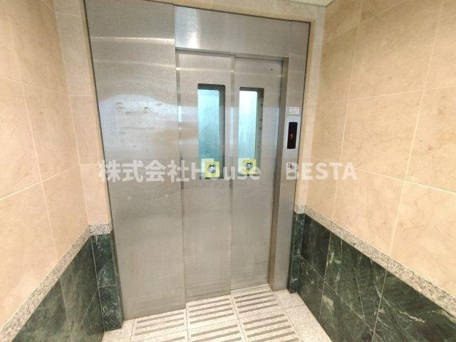 ランドマークシティ神戸西元町のロビー