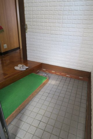 藤塚中古住宅の玄関
