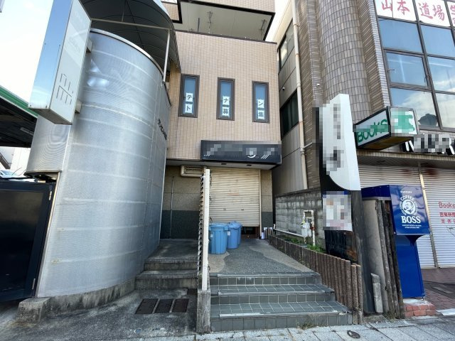 クレセント新瑞の外観