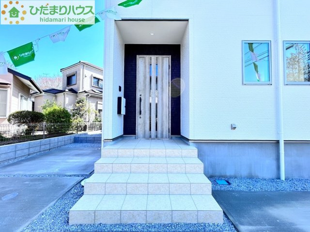 蓮田市関山　2期　新築一戸建て　ケイアイフィット　01のエントランス
