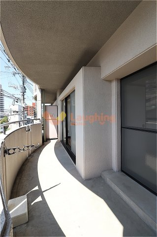 コンドミニアム都麗殷のバルコニー|バルコニーからの眺めを楽しみながら食事をしませんか