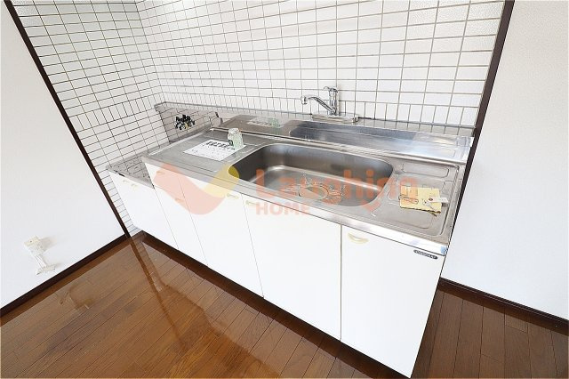 コンドミニアム都麗殷のキッチン|お料理しやすいキッチンです※同タイプのお部屋になります