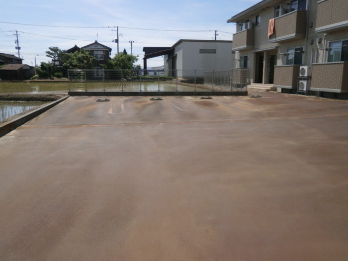 ステラの駐車場