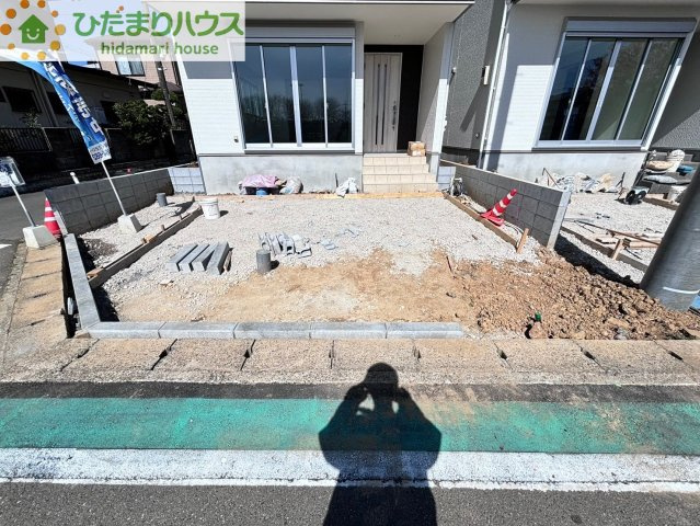 西区プラザ　2期　新築一戸建て　02の駐車場