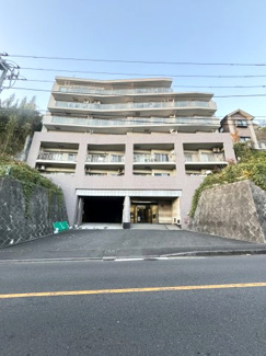 【外観】 | 総戸数24戸、平成12年3月築、管理人は巡回勤務につき管理体制良好です♪