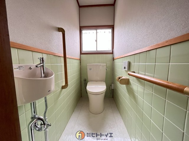 宅間田リフォーム物件のトイレ