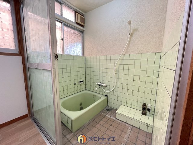 宅間田リフォーム物件の浴室