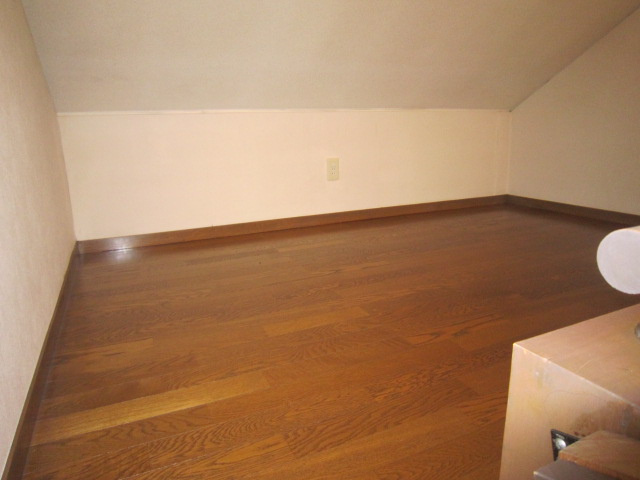 メゾンブラン天文台の内装