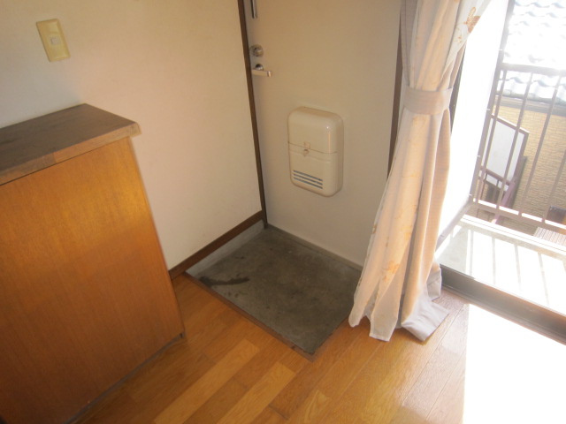 メゾンブラン天文台の玄関