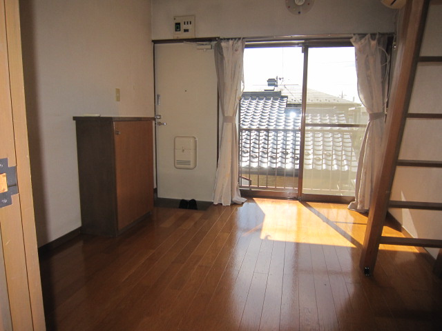 メゾンブラン天文台の居間・リビング