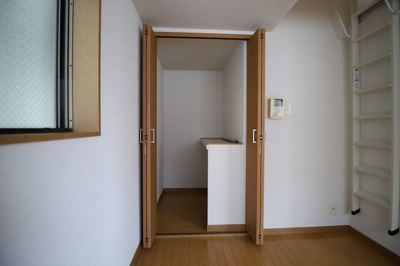 【収納】 | トルナーレ美野島 | 別号室の写真になります。現況優先。