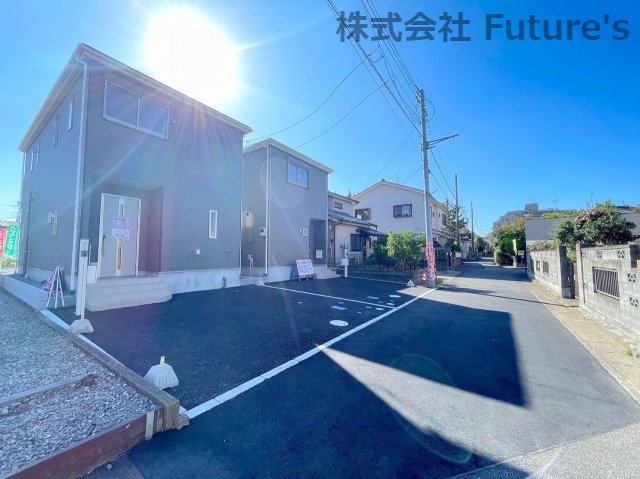 吉川市吉川　新築戸建　全2棟　2号棟の前面道路含む現地写真|前面道路含む現地写真です。