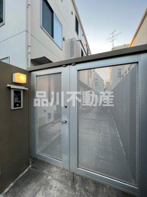 【エントランス】 | ブロードスカイ西六郷 | 清潔なエントランスです