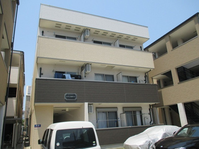 【外観】 | フジパレス吹田サウス | 建物の個性を主張するシックな外観です