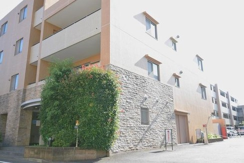 クレストフォルム新川崎サウスステージ　（川崎市幸区古市場2丁目）の外観|クレストフォルム新川崎サウスステージ　平成15年12月築　3LDK　JR南武線「鹿島田」駅徒歩11分　ペット飼育可能物件　南向きで日当たり良好　エアコン新規設置　フラット35　フルリフォーム物件
