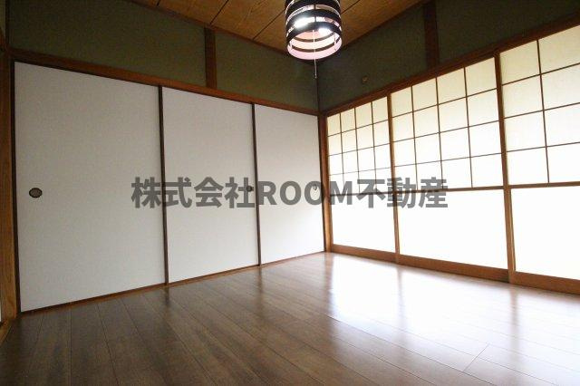曽於市財部町南俣の一戸建ての洋室|ゆったりした洋室です