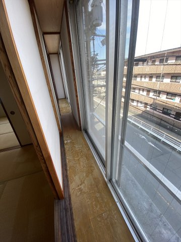 カイチビルのバルコニー