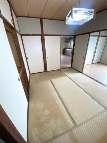 カイチビルの和室