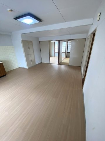 カイチビルの内装