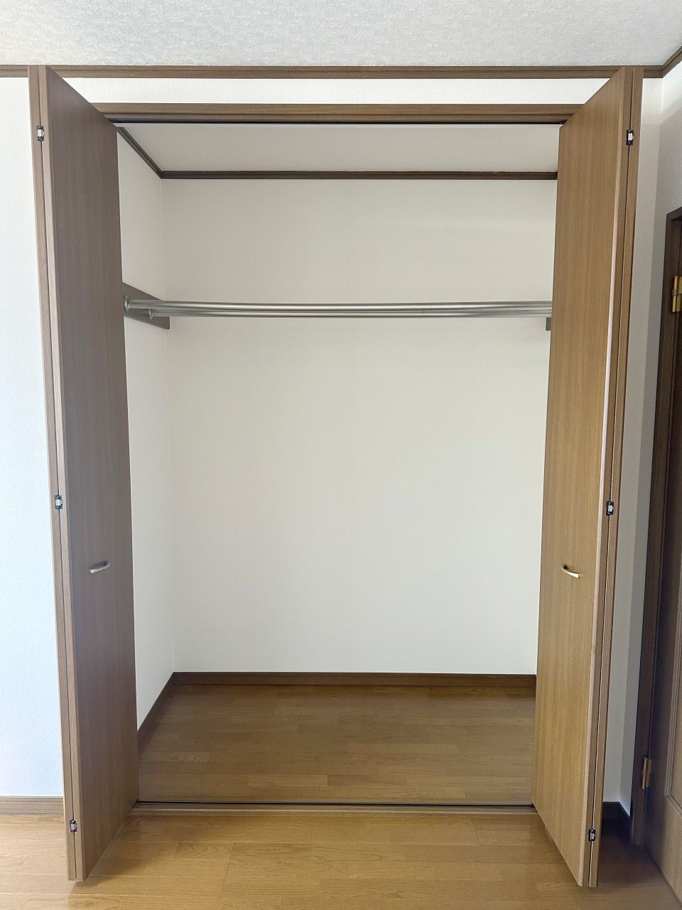 岩出市金屋・ｵｰﾅｰﾁｪﾝｼﾞ中古戸建・112773の洋室