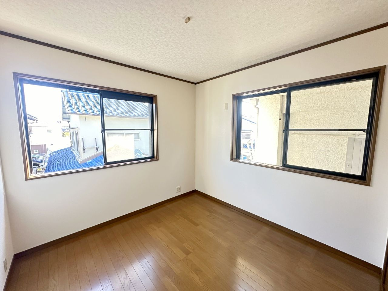 岩出市金屋・ｵｰﾅｰﾁｪﾝｼﾞ中古戸建・112773の洋室