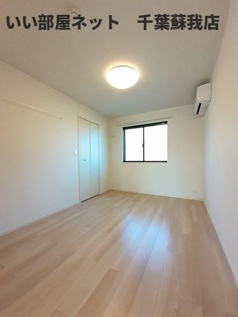 フォルムの寝室|落ち着いて過ごせるお部屋なので、寝室にいかがでしょうか
