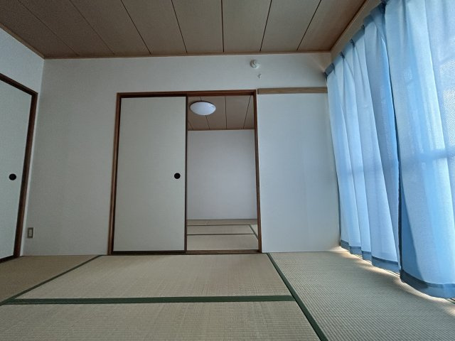 フジハイツの和室