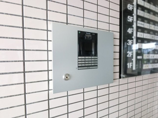 【その他共用部分】 | オートロック完備で防犯面も安心です。