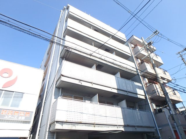 アリーヴェデルチの外観
