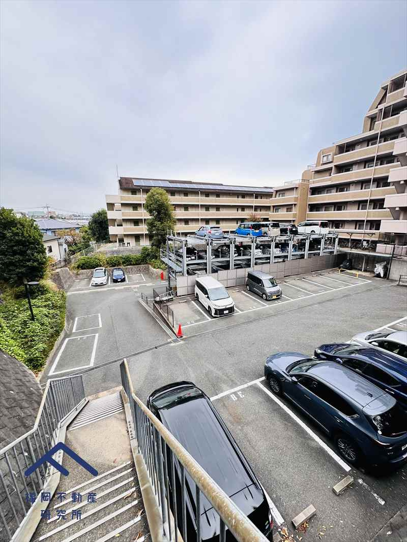 MJR神松寺の駐車場