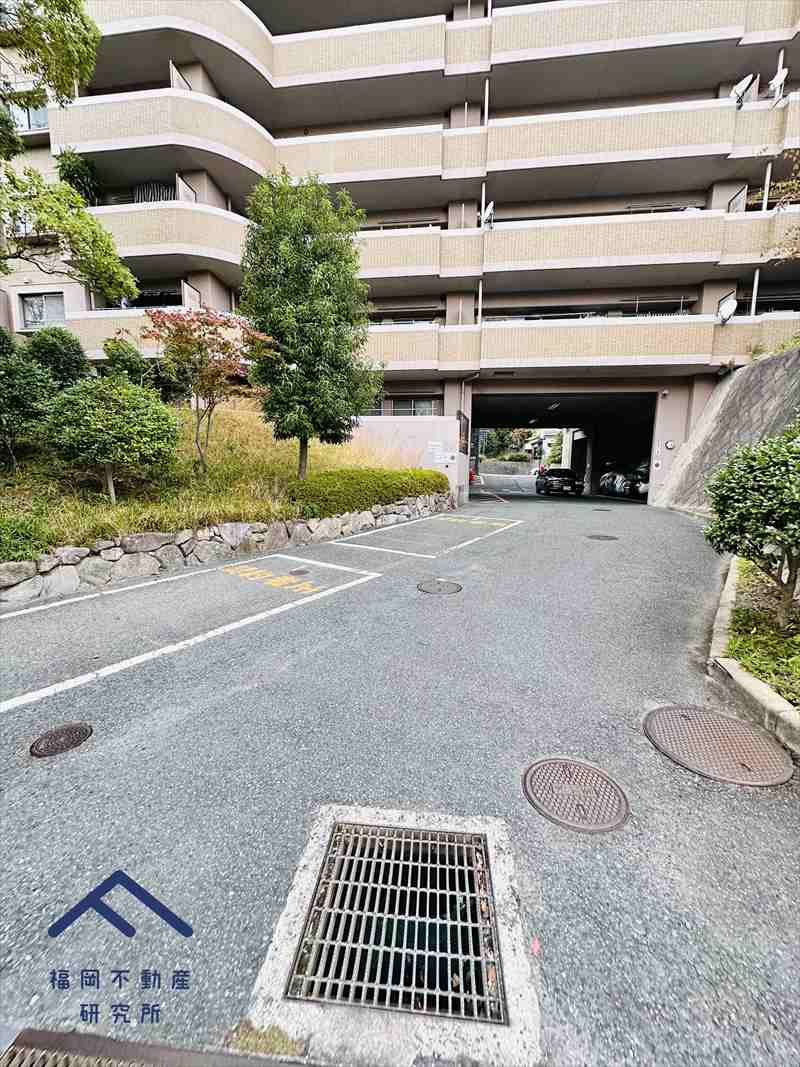 MJR神松寺の駐車場