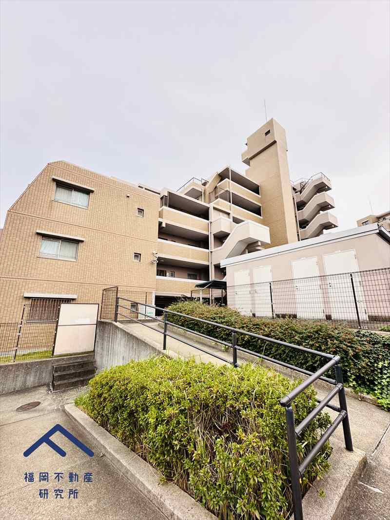 MJR神松寺の外観