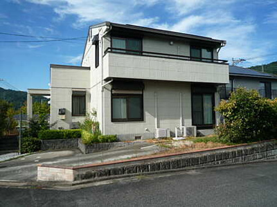 【外観】 | 東広島市入野中山台２丁目 グリューネン入野