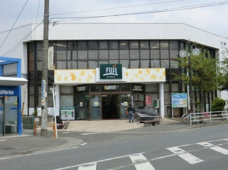 スーパー