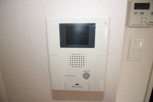 【セキュリティ】 | グランディ県庁前 | 別号室の写真になります。現況優先。